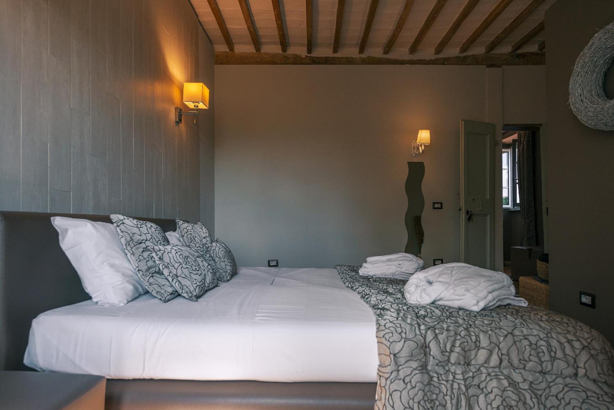 Casa Grimaldi Boutique Hotel & Restaurant Matelica Exteriör bild